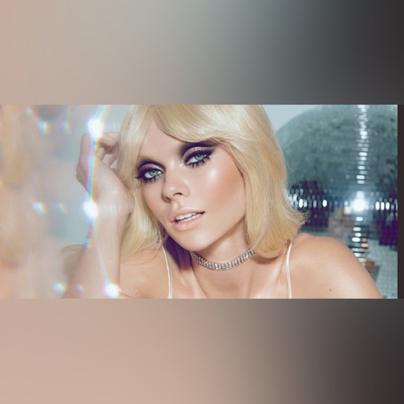 Front of the Line PRO Eye Pencil - Dark
Green - Picture 4 of 6